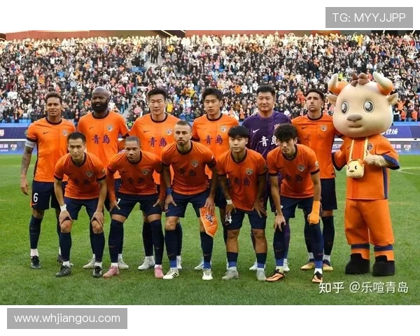 武汉三镇迎战对手展开激烈角逐 看球迷热情与球队实力如何碰撞